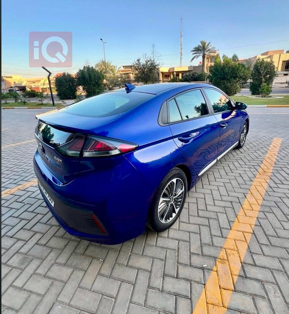 هيونداي ايونك
